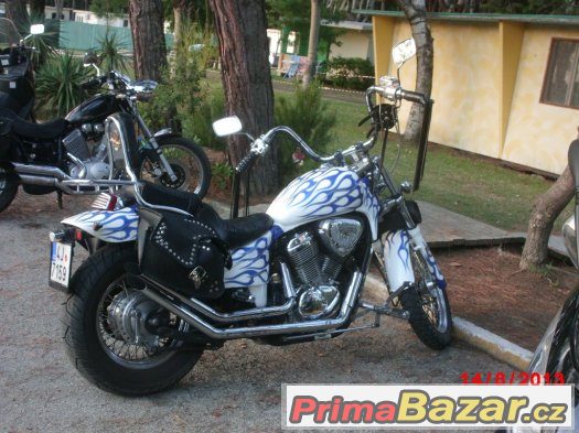 Honda Shadow 600 USA – fotografie 1