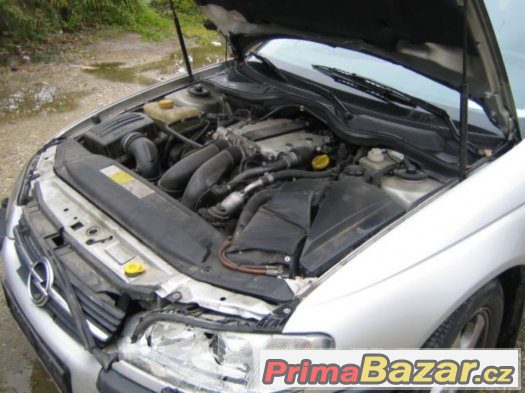 Náhradní díly z vozu Opel Omega B – fotografie 5