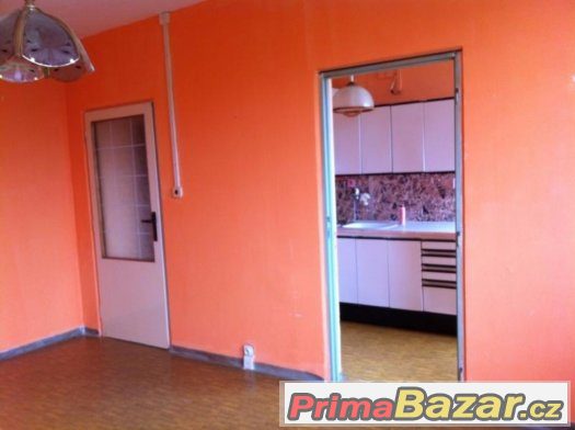 Prodej bytu 3+1 s balkonem Bílina, Za Chlumem blok 8 – fotografie 3