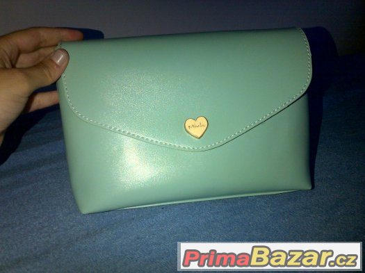 crossbody kabelka – fotografie 2