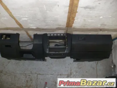 Černý spodek palubky, kastlíky, tunel Fabia 1
