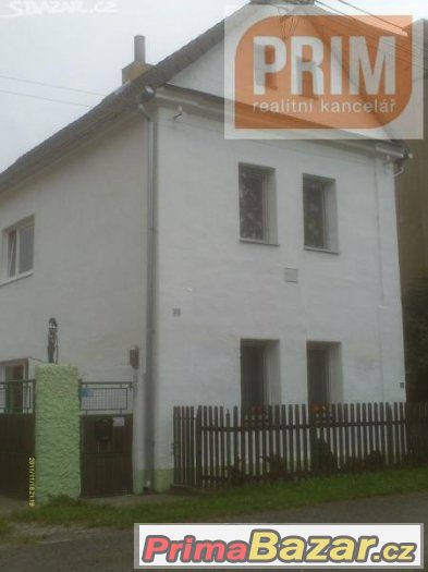 Rodinný dům Běsno-Kryry – fotografie 1