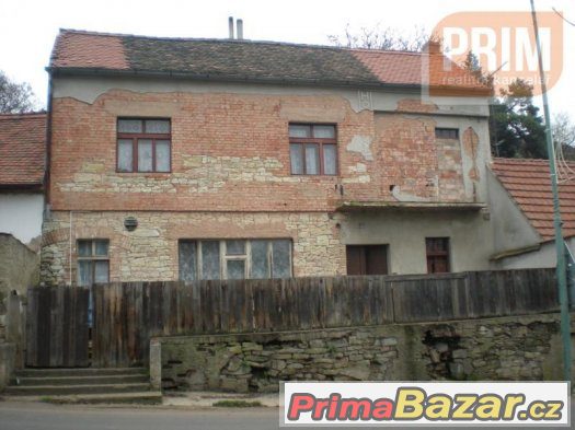 Dům k rekosntrukci Jimlín – fotografie 1