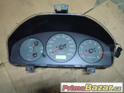 Mazda 323 BJ 1.5 16v - přístrojovka