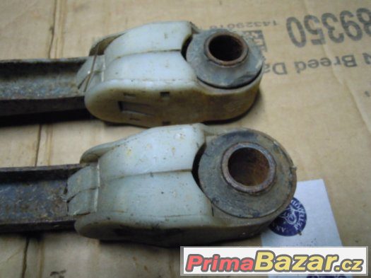 Mazda 323 BJ, r.v. 98 - 03 - podélná ramena zadní nápravy – fotografie 3