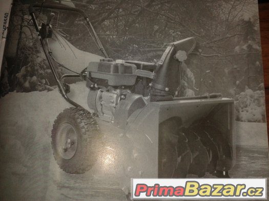 benzínová sněhová fréza značky HECHT9550 s pojezdem – fotografie 1