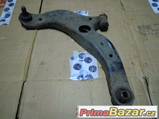 Mazda 323 BJ, r.v. 98 - 03 - levé rameno přední nápravy – fotografie 1