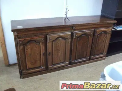 pěkná dlouhá komoda 193cm, cena 7500,-Kč