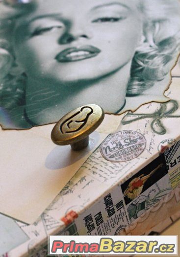 Krabička retro "Merilin Monroe" na drobnůstky – fotografie 3