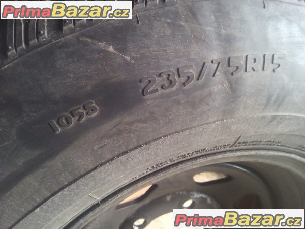 Pneu+kola 235/75/15 s disky 6x139,7 Mangels – fotografie 1