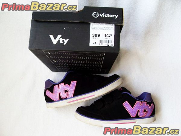ČERNÉ BOTASKY zn.VICTORY – fotografie 2
