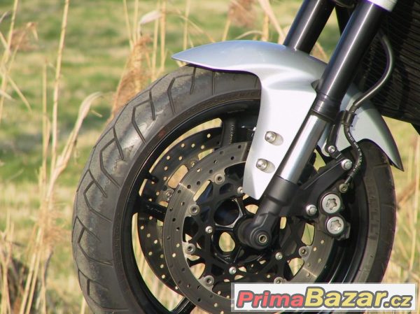 Yamaha FZ 1 N Fazer, nakedbike – fotografie 3