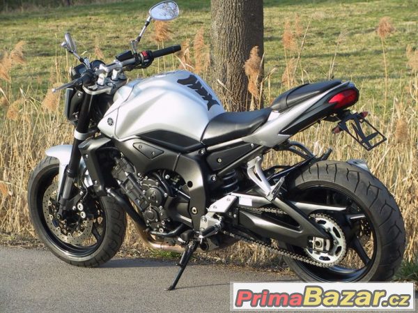 Yamaha FZ 1 N Fazer, nakedbike – fotografie 6