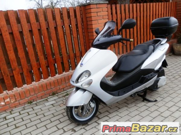 Yamaha Majesty 180, skútr – fotografie 6