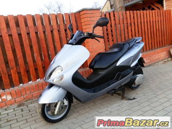 Yamaha Majesty 125, skútr – fotografie 1