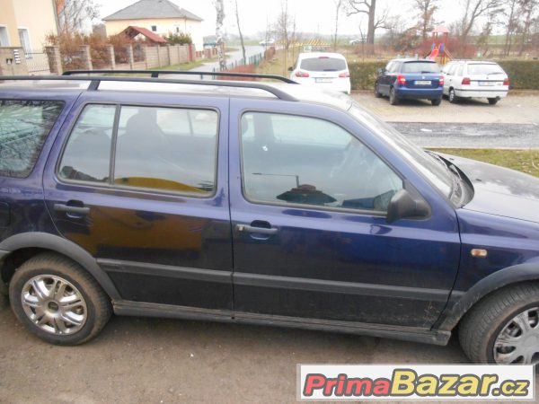 VW Golf 1,9 TD combi – fotografie 2