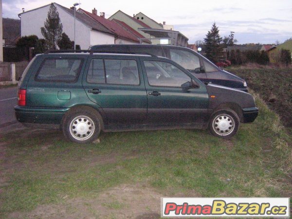 VW Golf combi – fotografie 1