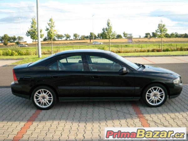Volvo S60 D5 Summum 2.majitel – fotografie 2