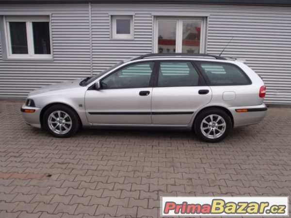Volvo V40, 1.9TD 85kW SERVIS.KN KLIMATIZA, kombi, – fotografie 4