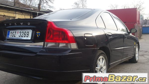 Volvo S60 2,4D – fotografie 1