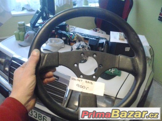 Sportovni volant RAID zdemontovany z mercedesu W201 – fotografie 1