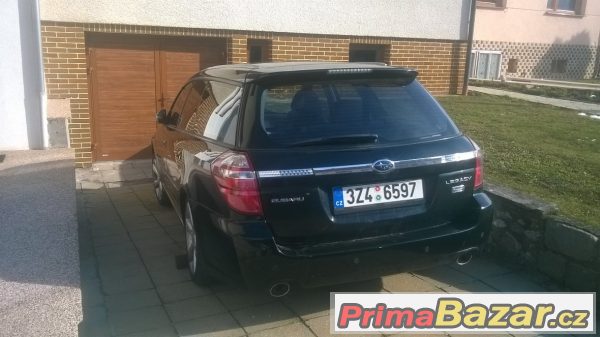 Subaru Legacy 2.0d – fotografie 1
