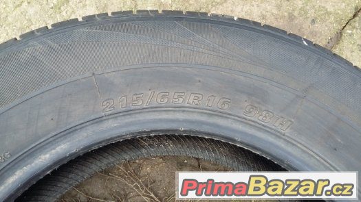 215/65/16 nadherne parkrat jete pneu – fotografie 5