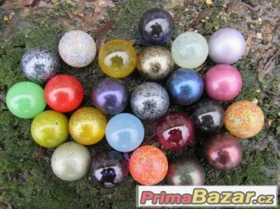 Prodám 25ks barevných 4cm velkých skleněných koulí