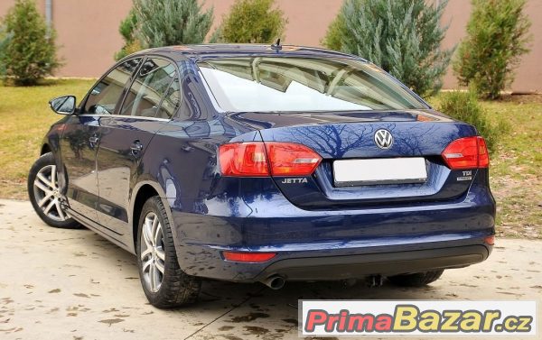 Volkswagen JETTA Highline 1.6 TDI – fotografie 5