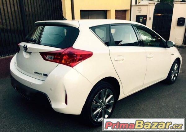 Toyota Auris Hybrid  – fotografie 5