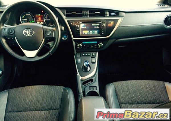 Toyota Auris Hybrid  – fotografie 7