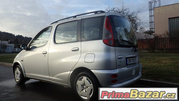 Toyota Yaris Verso VVT-i 1.3 – fotografie 2