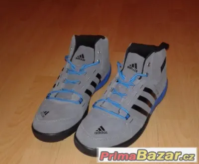Adidas Daroga outdoor zimní velikost UK 9