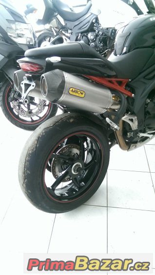 Triumph Speed Triple R, nakedbike – fotografie 4