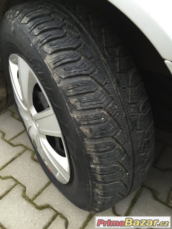 Škoda Octavia TDi 81kW, climatronic – fotografie 4