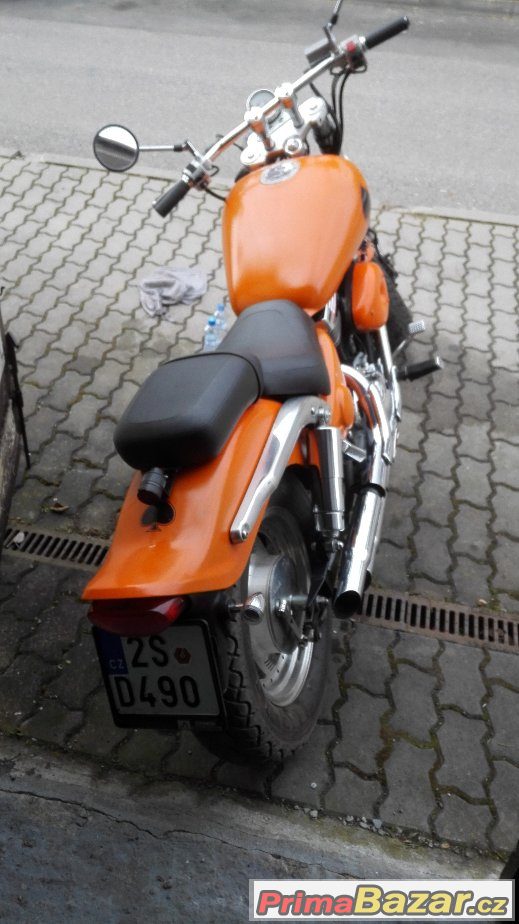 Suzuki VZ 800 Marauder – fotografie 5