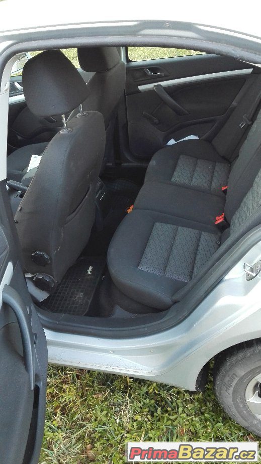 Škoda Octavie 1.6TDi  – fotografie 5