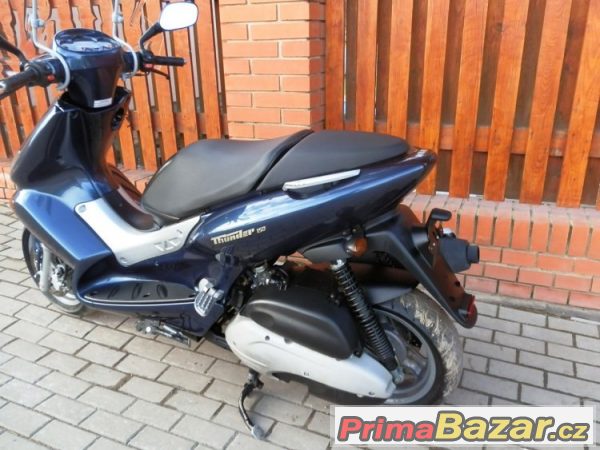 Yamaha XQ 150 Maxster, skútr – fotografie 4