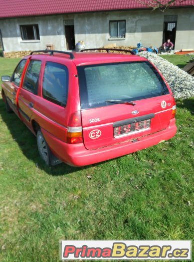 Ford escorta za pionýra,babetu,horské kolo – fotografie 2