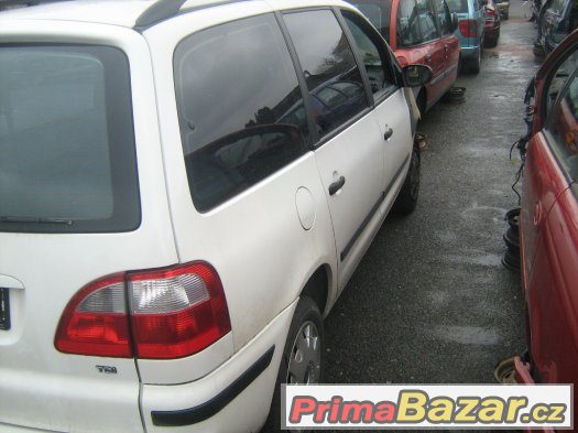 Ford Galaxy 2002 – fotografie 3