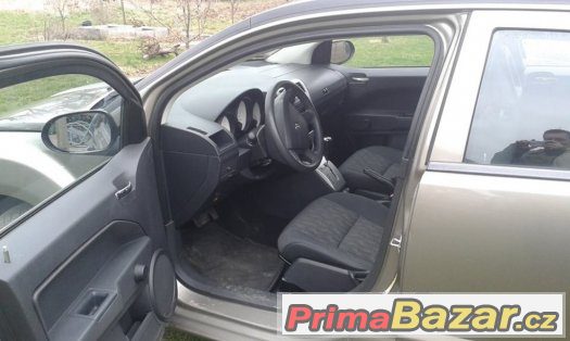 DODGE Caliber 2.0 – fotografie 3