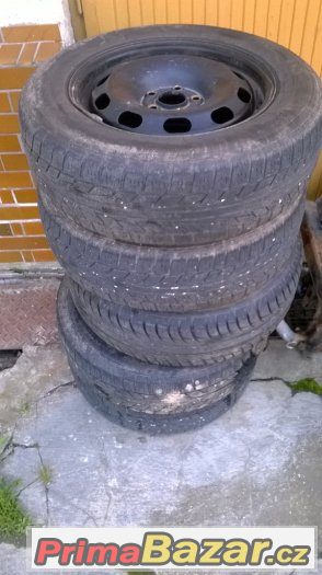 sada plechových disků 5 ks s pneu octavia 1 – fotografie 1