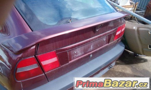 Lancia Delta "zahnuté křídlo" – fotografie 3