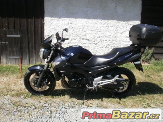 suzuki gsr 600,2008 – fotografie 1