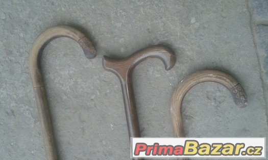 vychazkove hůlky 1ks. 300kč – fotografie 1