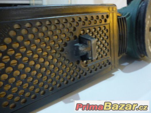 Excentrická bruska Bosch PEX 400 AE – fotografie 4