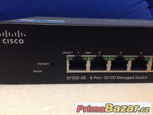 Poloprofesionální Cisco Switch SF300-08 – fotografie 3