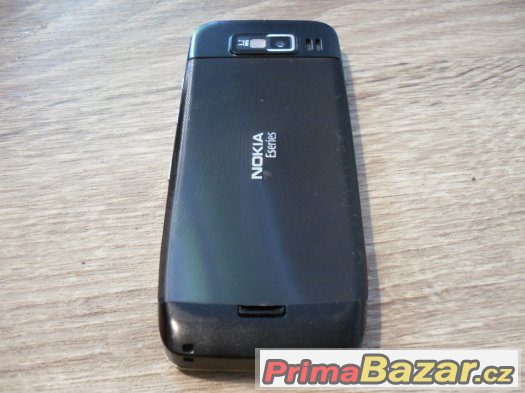 Nokia E52, černá, perfektní stav, plně funkční. Komplet. – fotografie 2