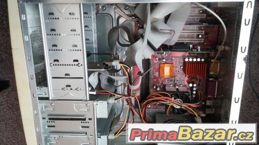 Staré stolní PC – fotografie 4