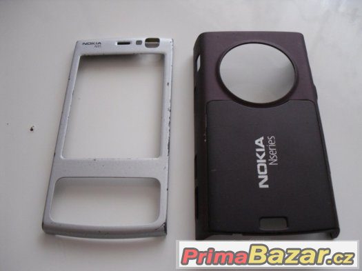 Kryty starší Nokia N95. – fotografie 4